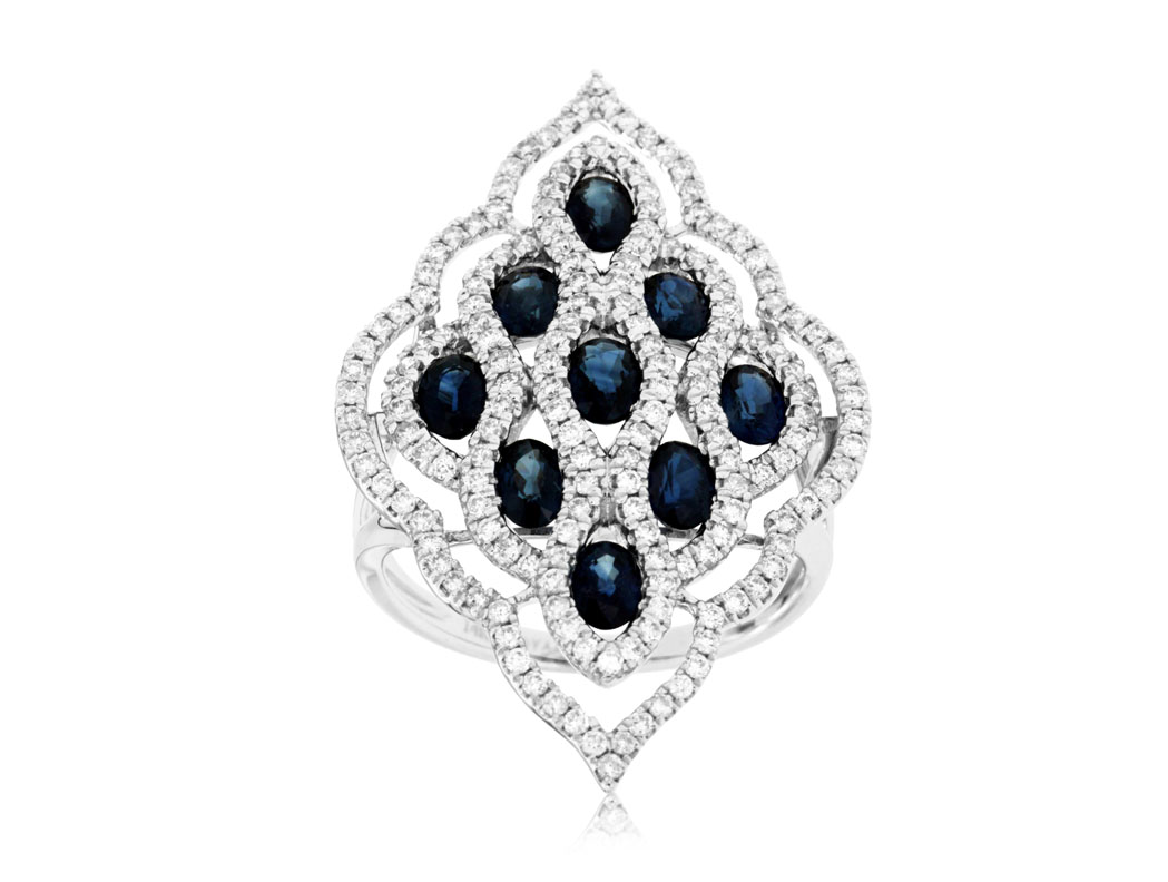SAPPHIRE & DIAMOND RING