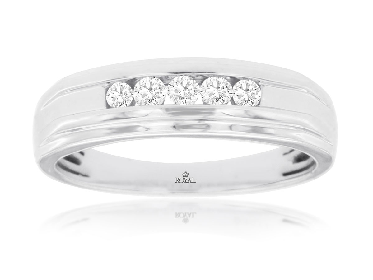 MEN'S DIAMOND RING