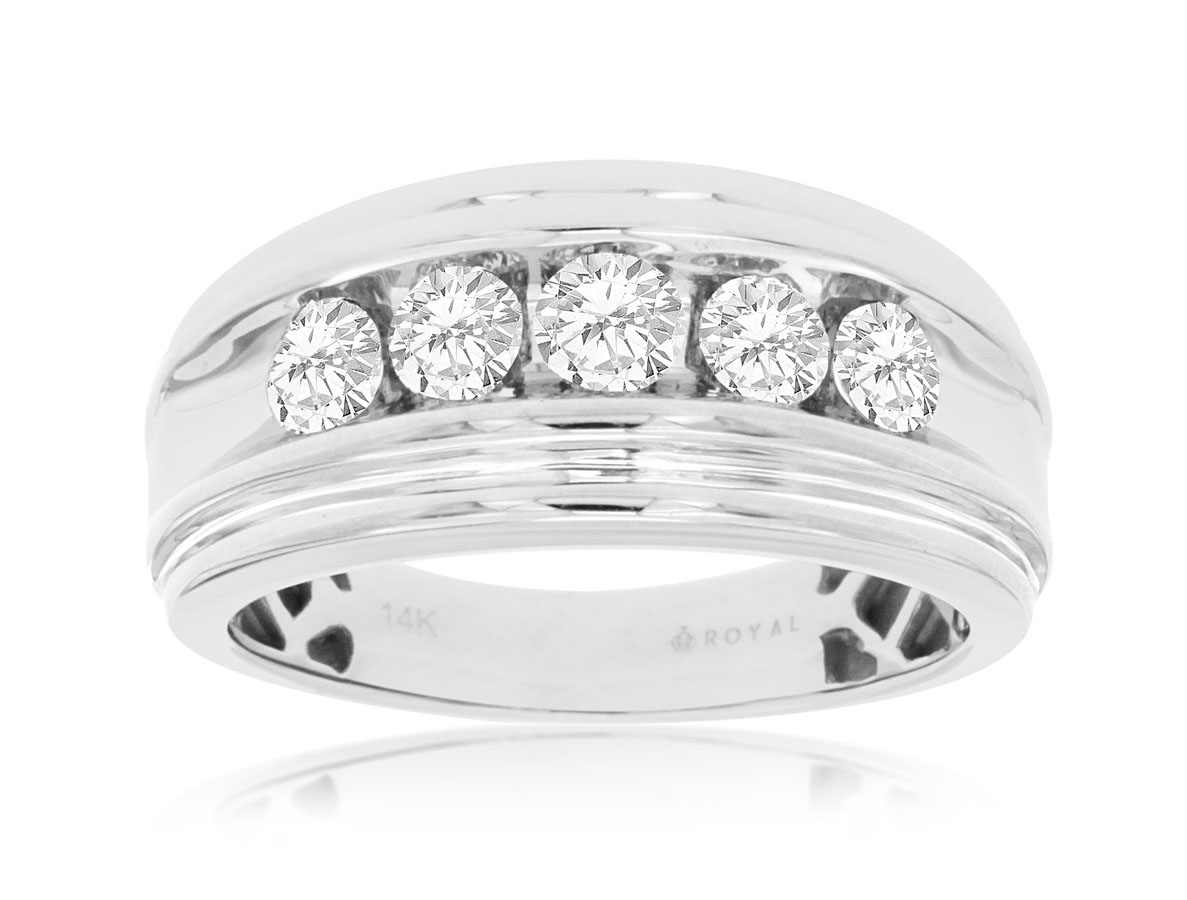 MEN'S DIAMOND RING