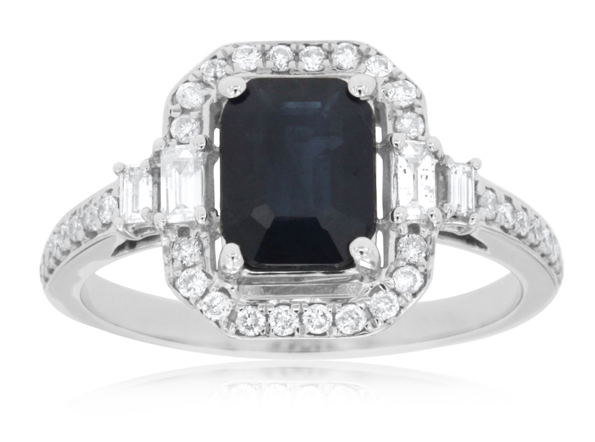 SAPPHIRE & DIAMOND RING