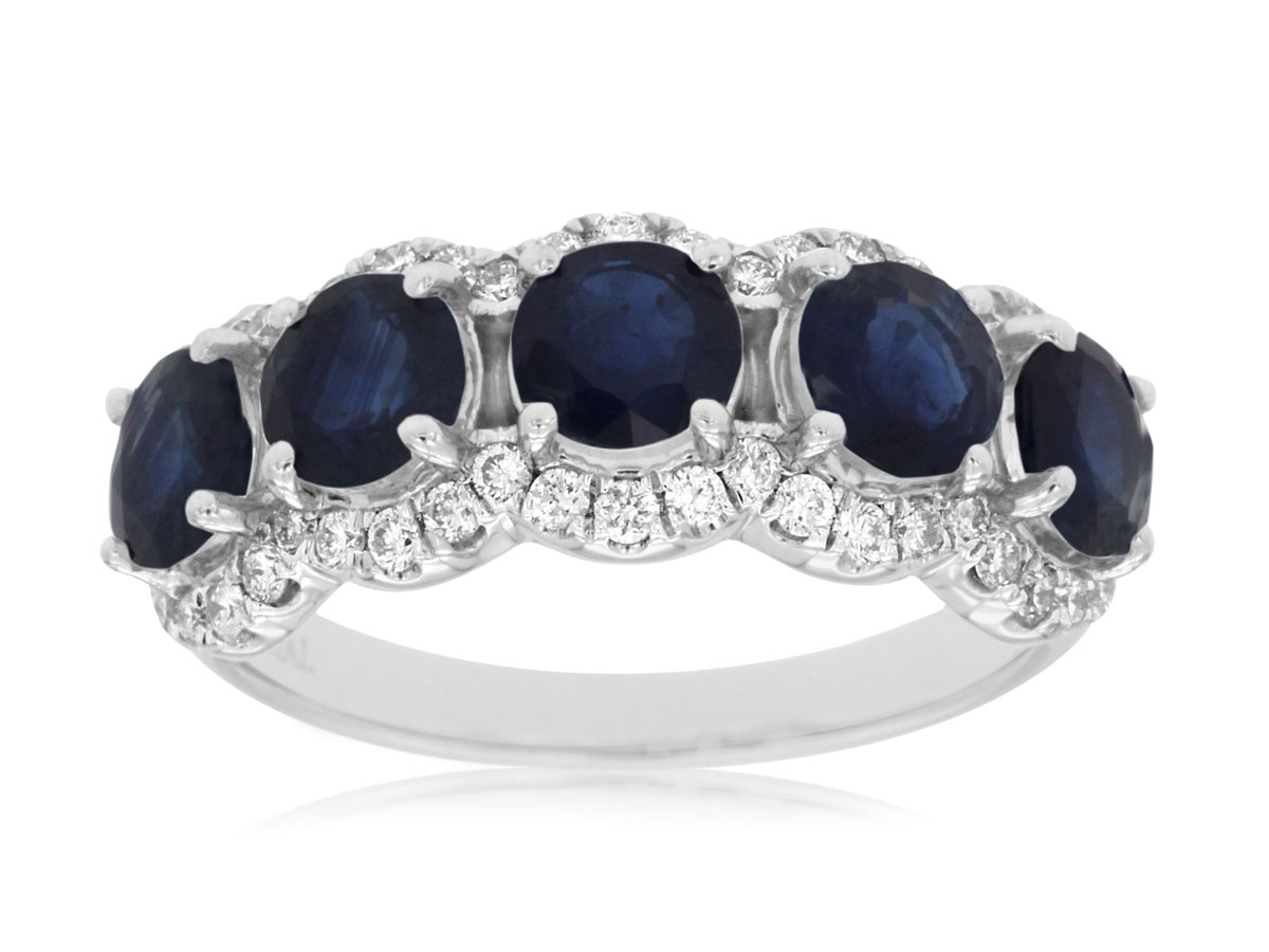 SAPPHIRE & DIAMOND RING
