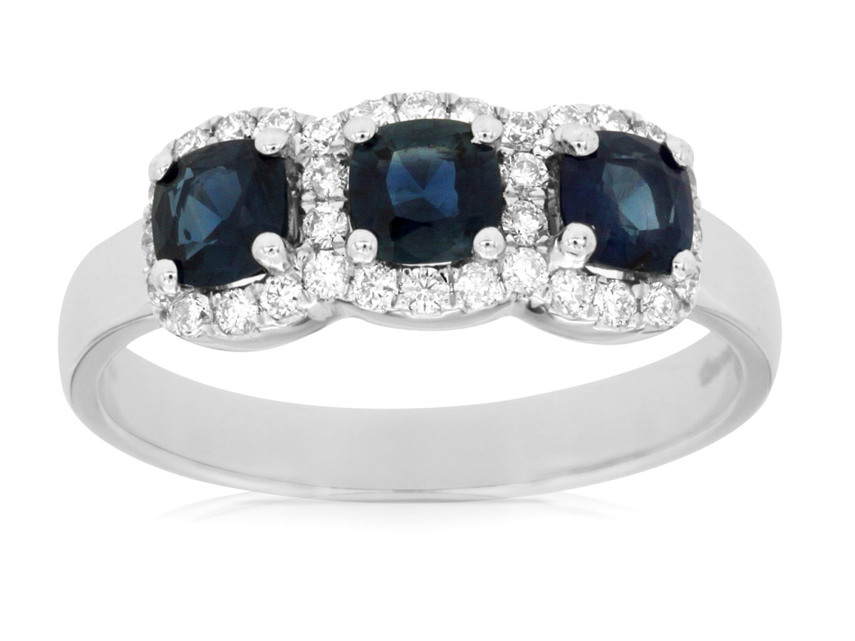 SAPPHIRE & DIAMOND RING