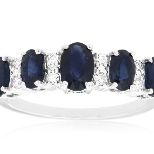 SAPPHIRE & DIAMOND RING