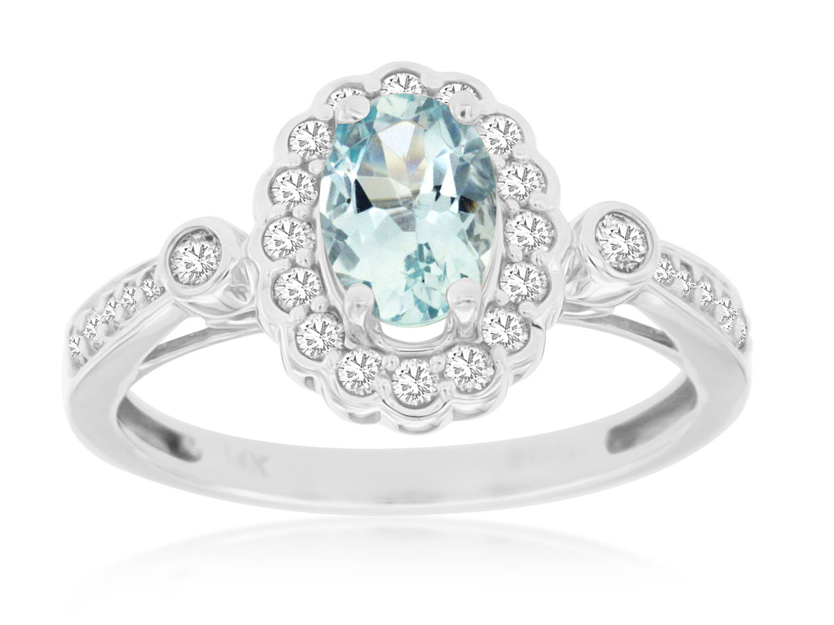 AQUAMARINE & DIAMOND RING