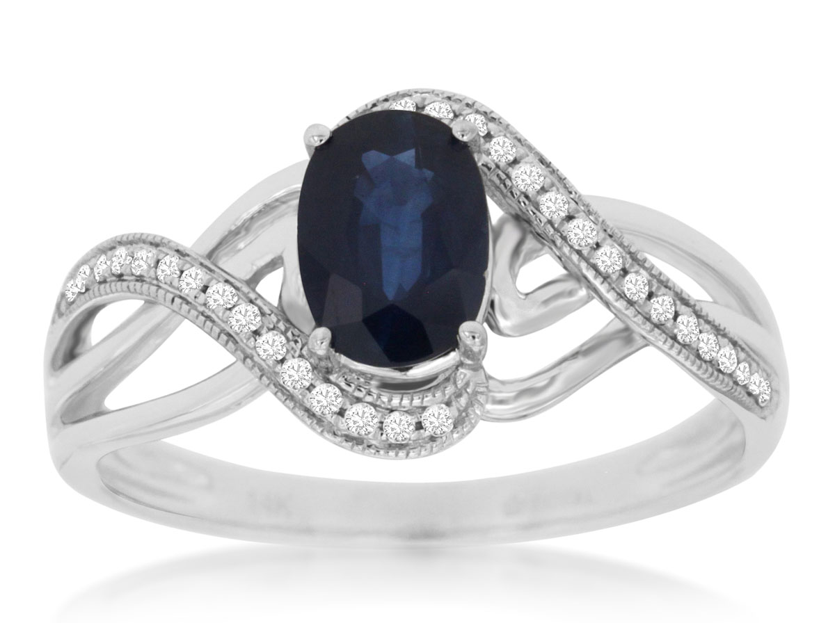 SAPPHIRE & DIAMOND RING