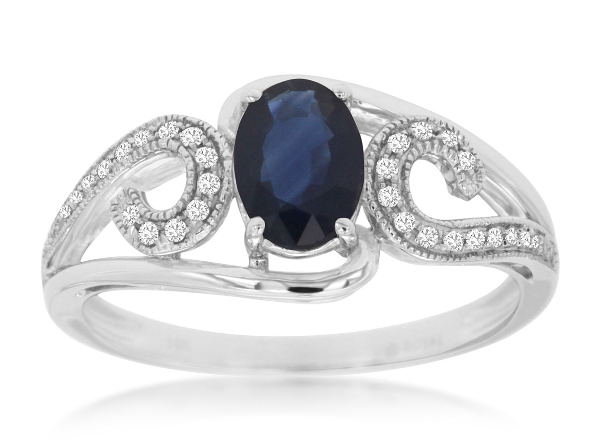 SAPPHIRE & DIAMOND RING