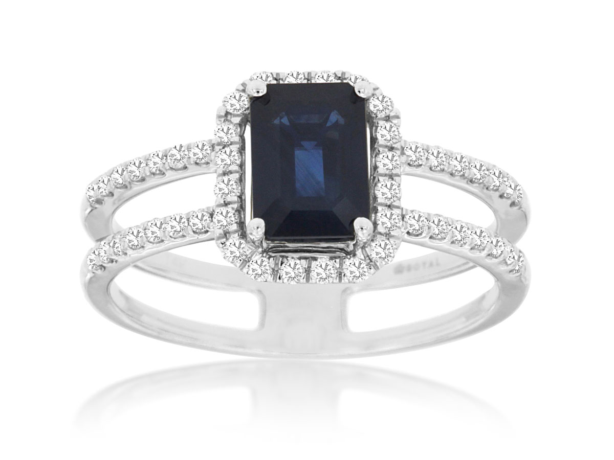 SAPPHIRE & DIAMOND RING