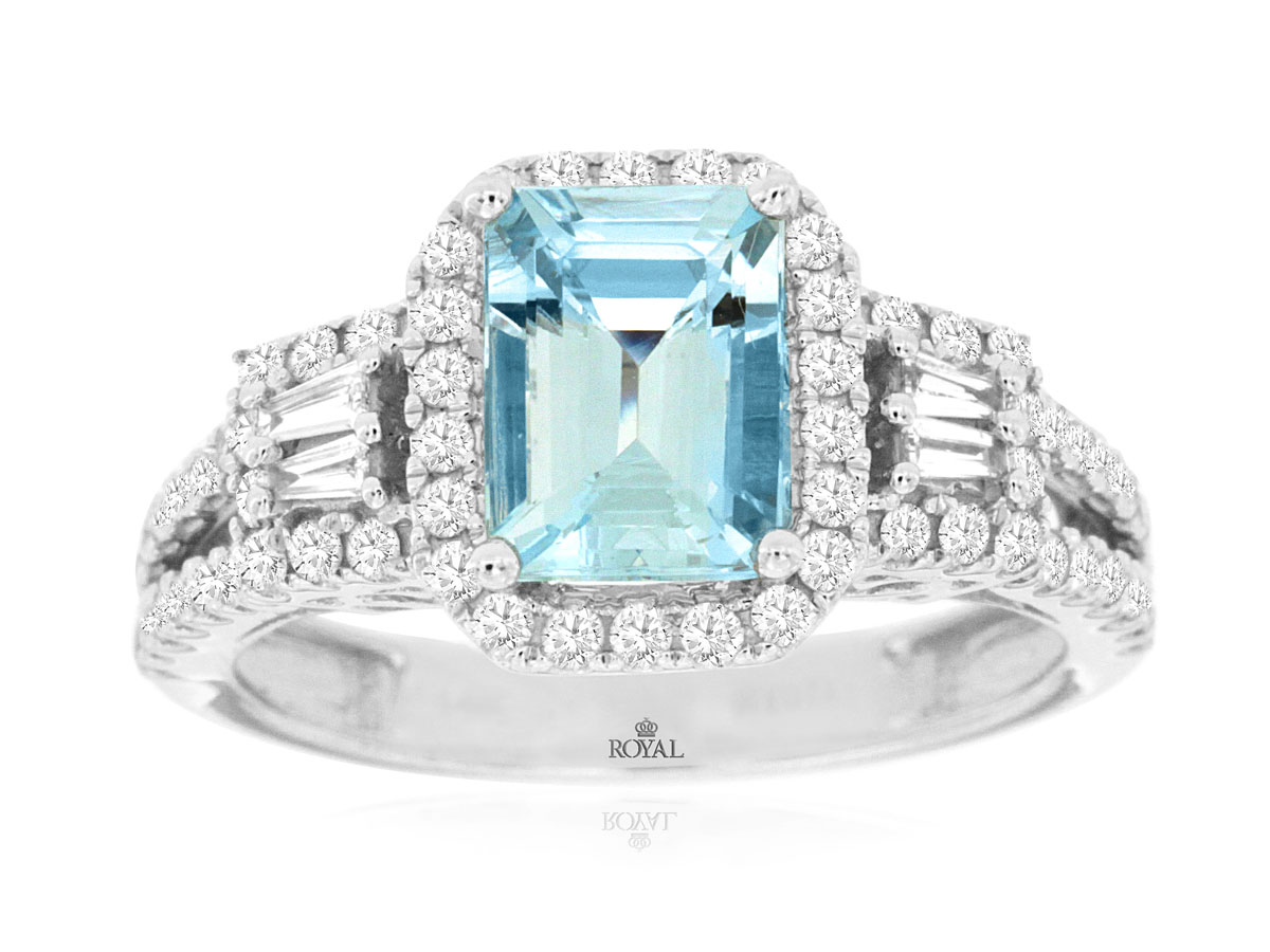 AQUAMARINE & DIAMOND RING