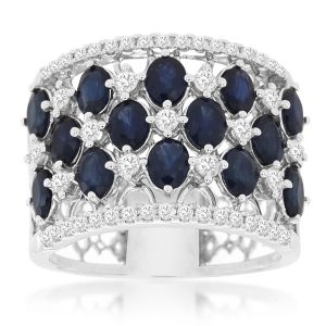 SAPPHIRE & DIAMOND RING