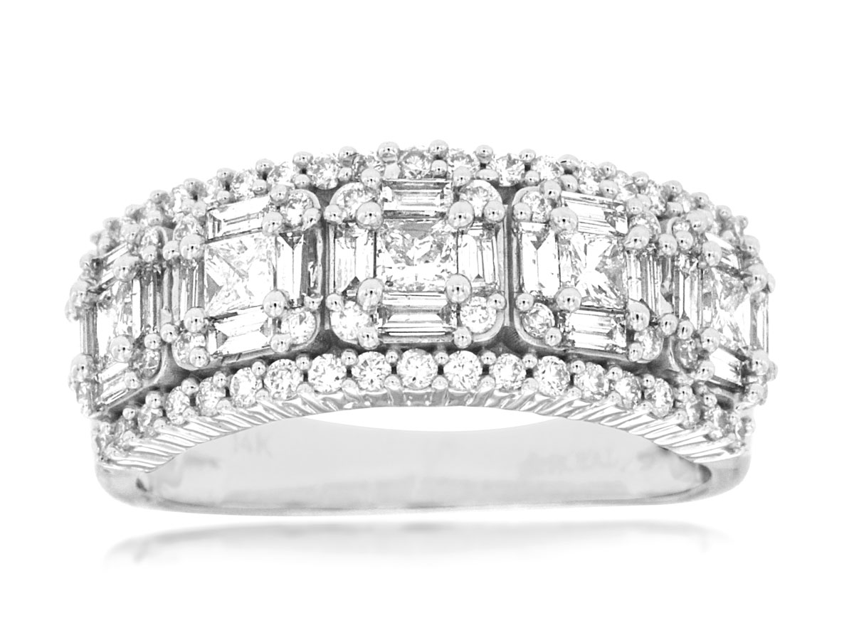 DIAMOND WEDDING BAND