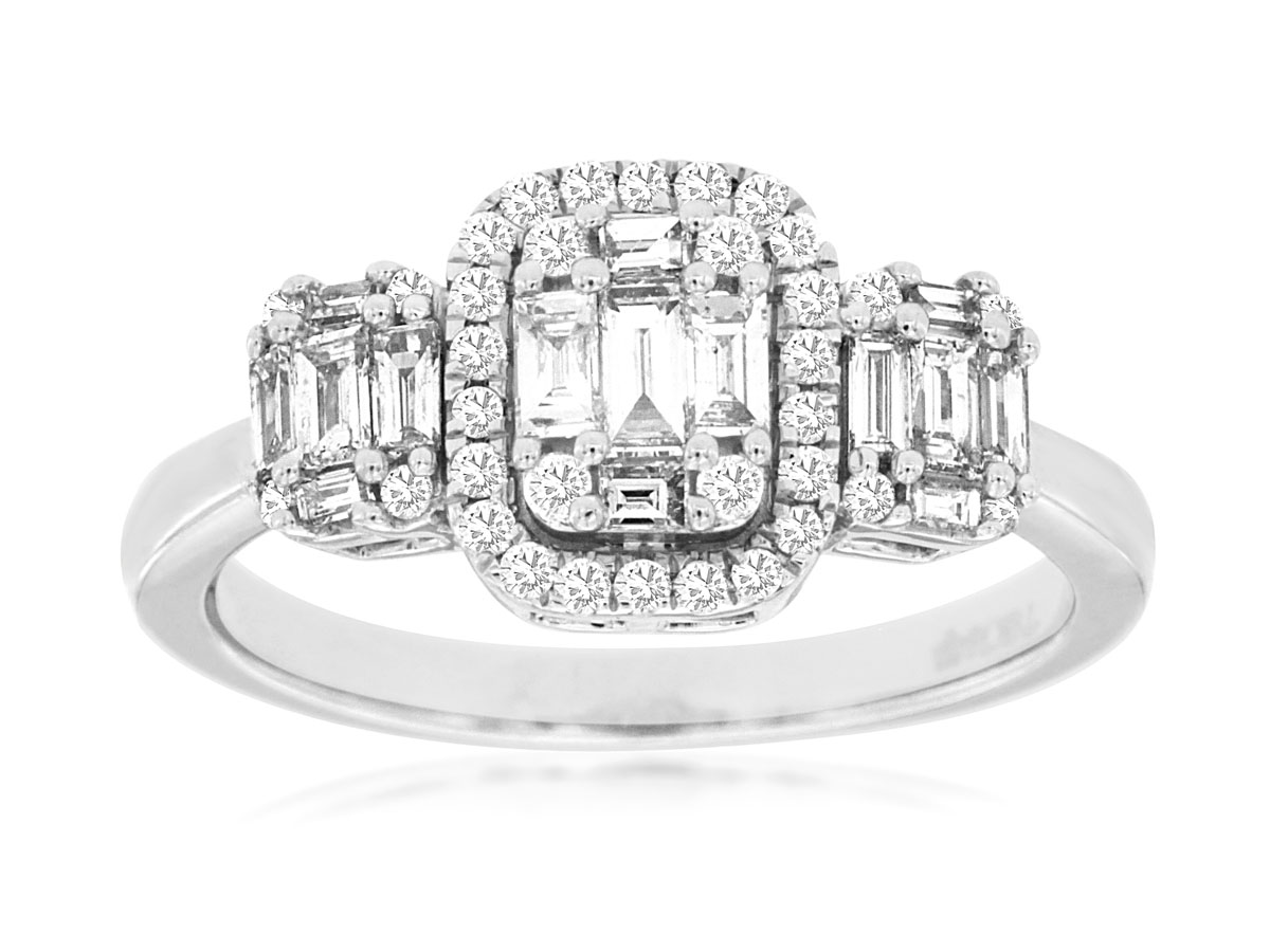 LADIES' DIAMOND RING
