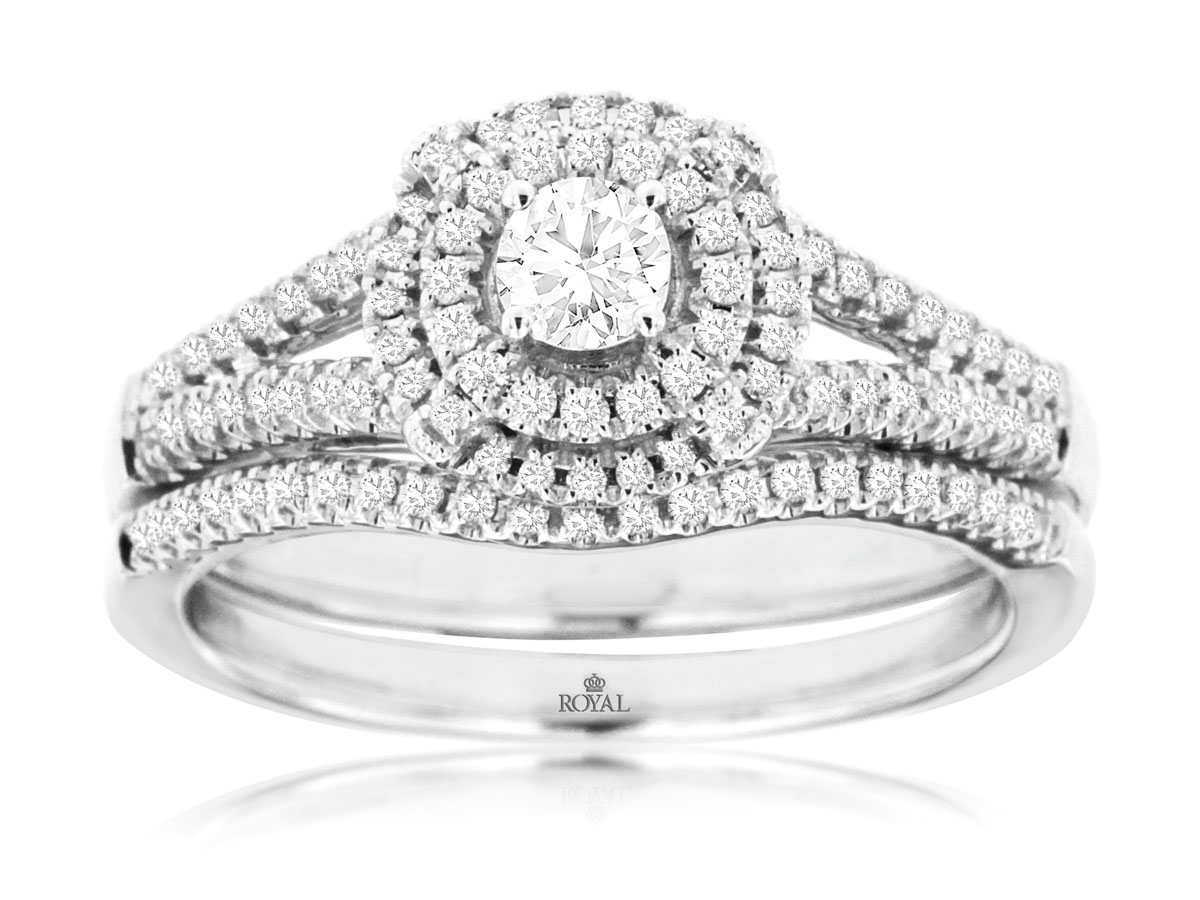 DIAMOND ENGAGEMENT RING