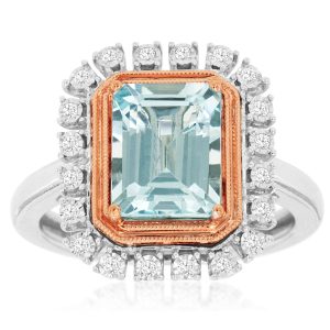 AQUAMARINE & DIAMOND RING