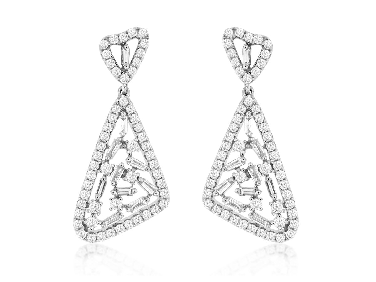 DIAMOND EARRING