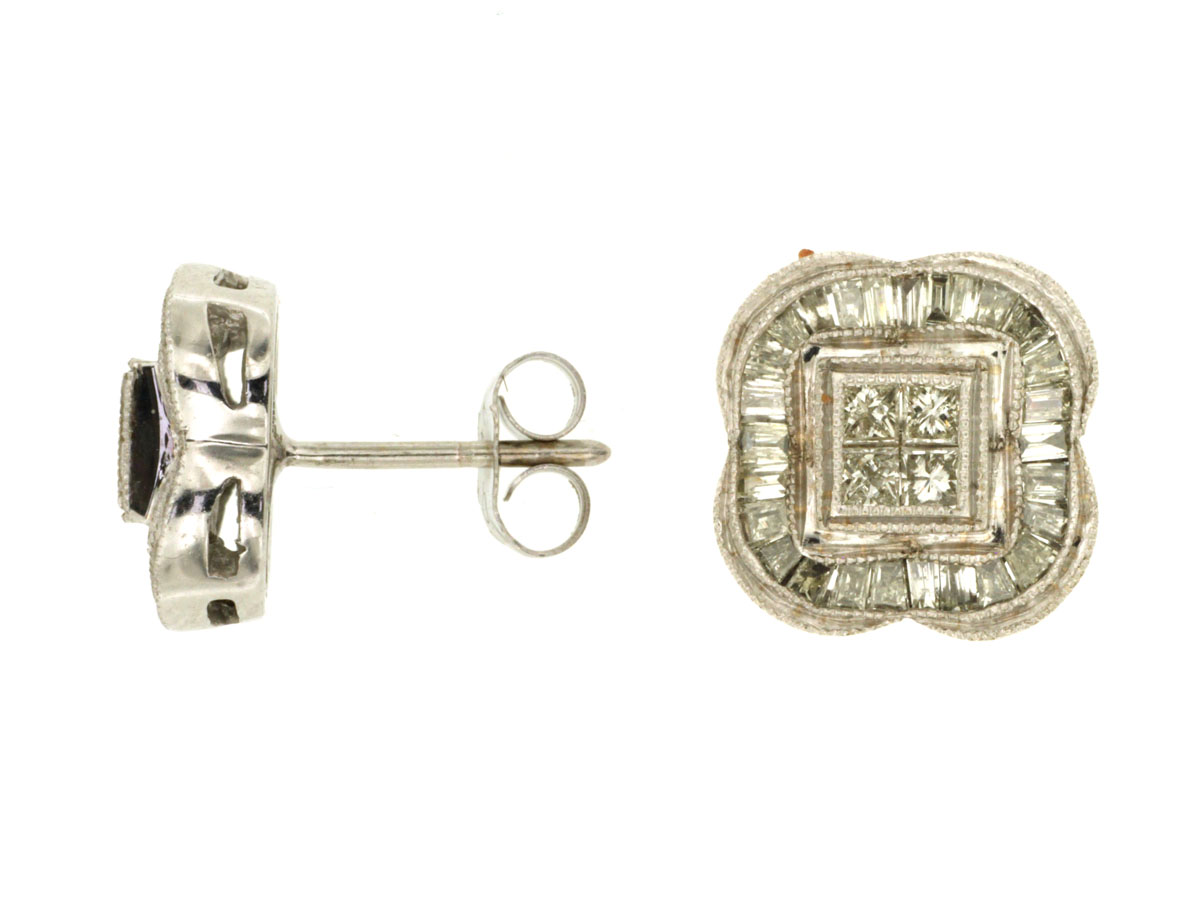 DIAMOND EARRING