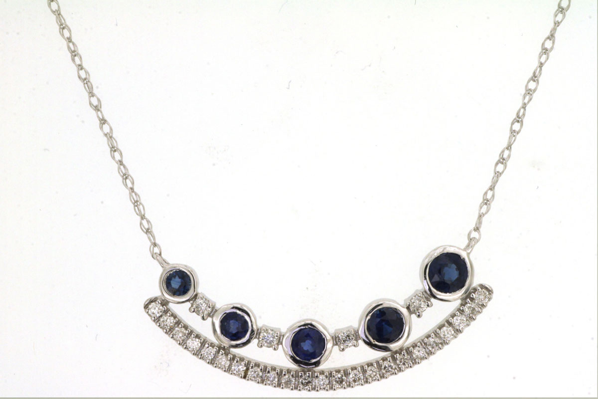 SAPPHIRE & DIAMOND NECKLACE