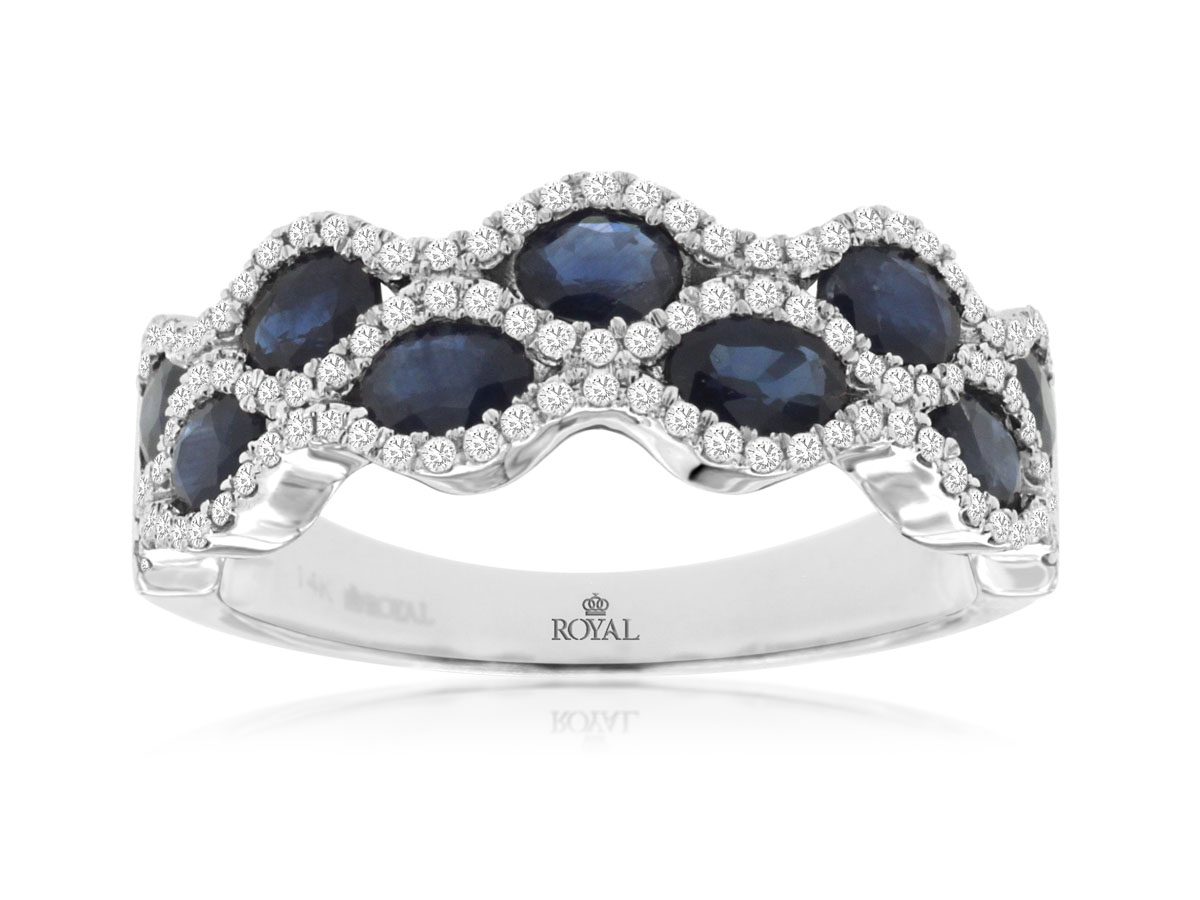SAPPHIRE & DIAMOND RING