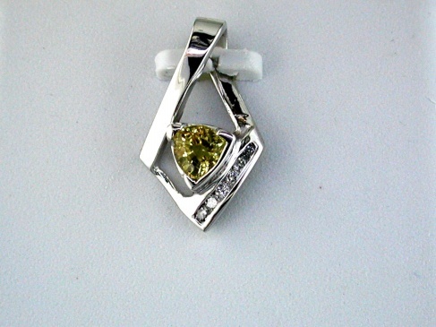 YELLOW SP & DIAMOND PENDANT