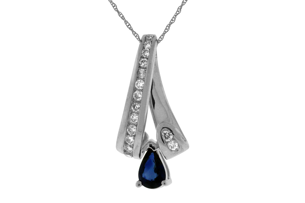 SAPPHIRE & DIAMOND PENDANT